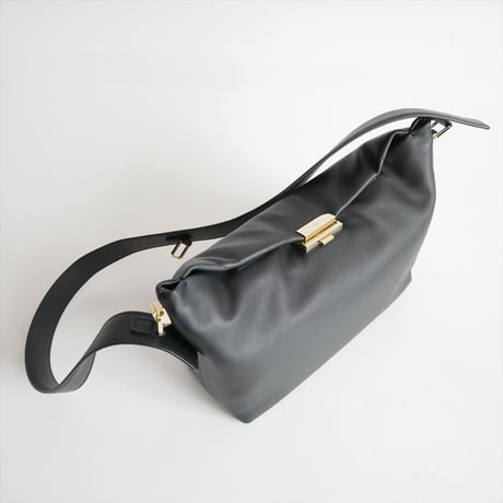 人気完売品 / DEUXIEME CLASSE購入品 / PUNTI. / GRAFT BOX SHLD / 25092510002230 / 2603-0888