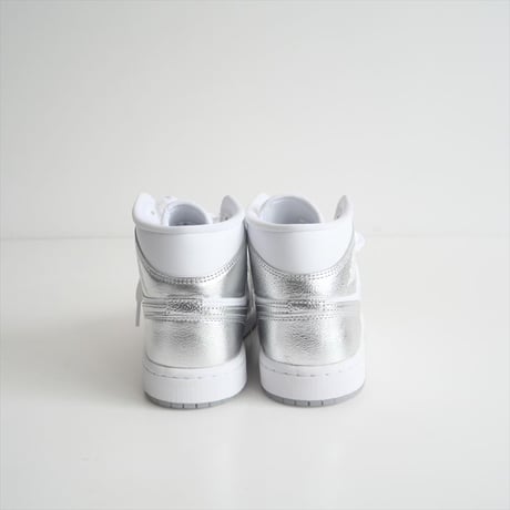 2024SS / 未使用 / NIKE / JORDAN BRAND W AIR JORDAN 1 MID SE / FN5031 / 2505-0354