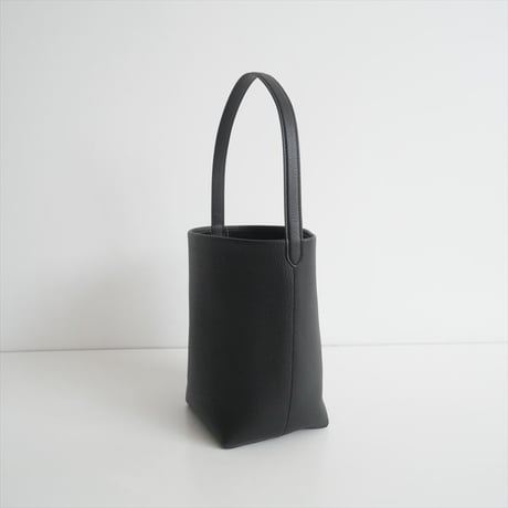2024 / 未使用 / THE ROW / MEDIUM N/S PARK TOTE / W1313L129 / 2502-0156