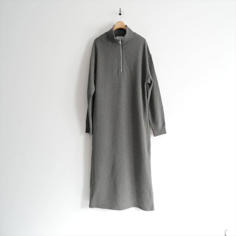 2024AW・人気完売品 / AP STUDIO / ハーフジップスウェットドレス / 24040586801030 / 2504-0186