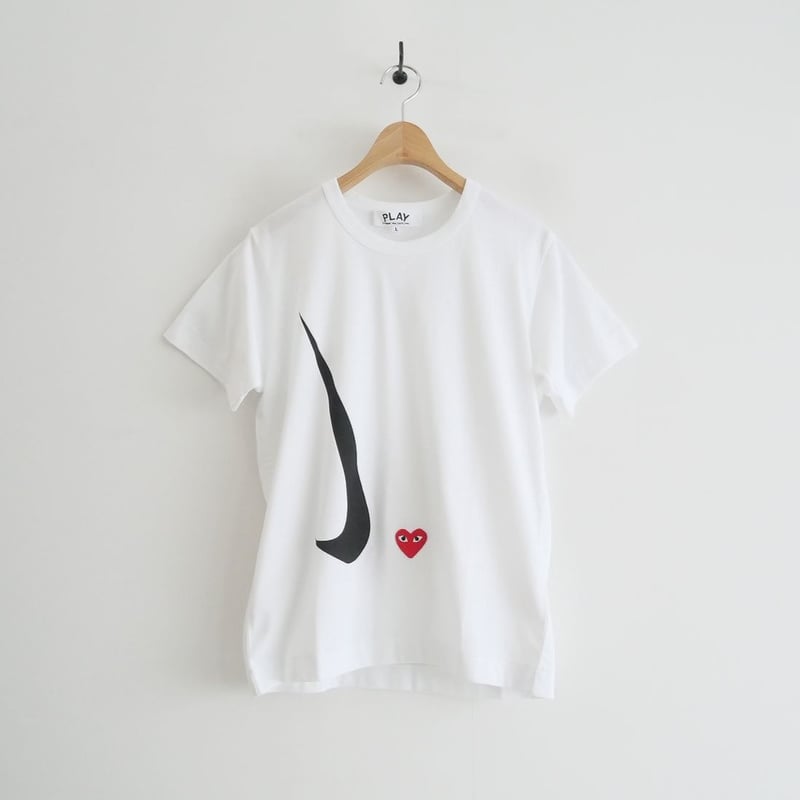 美品　PLAY COMME des GARSONS NIKE Tシャツ プレイ コムデギャルソン × ナイキ限定Tシャツ-Play × Nike