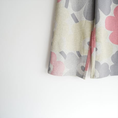 2025 / 未使用 / marimekko / Kikapo Unikko スウェットパンツ / 52254594829 / 2601-0670