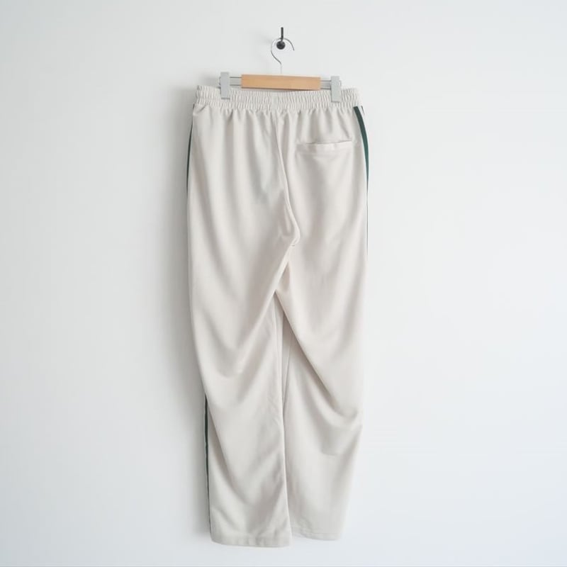 adidasOriginalsジャーナルスタンダードレリュームトラックパンツ adidas ジーンズ adidasアディカラー ルーズ トラックパンツ