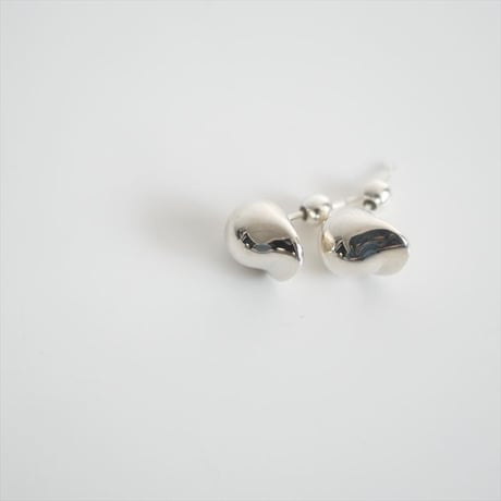 継続販売品 / SIRISIRI / The Day of the Wind Earrings KAGE / WI302 / 2412-0895