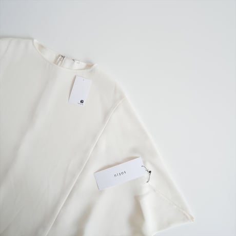 継続販売品 / 未使用 / SOEJU ライトクロスコクーンシルエットブラウス S-01-SB-049 / 2604-0116