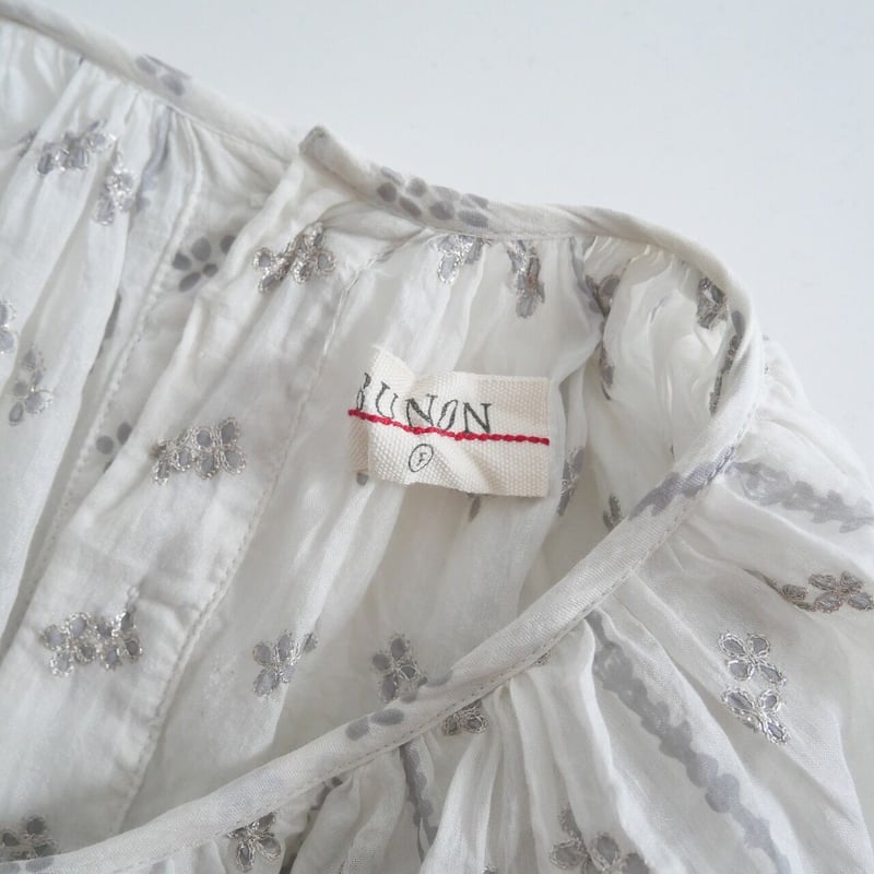 2023 / BUNON / Embroidery Wide Blouse / BN2318 