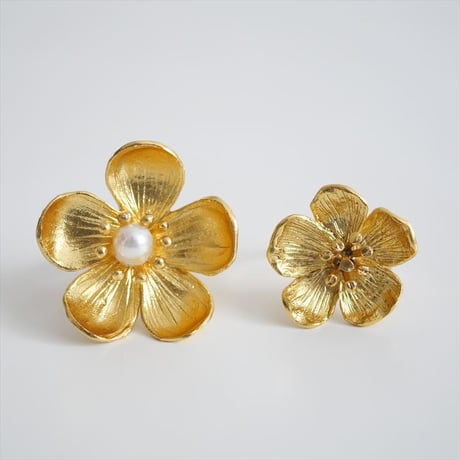 人気完売品 / KAJA BIJOUX / Carry Flower Ring / 2506-0820