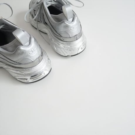 〇2025・人気完売品 / 未使用 / adidas / ADISTAR POSE / JP7374 / 2510-0871