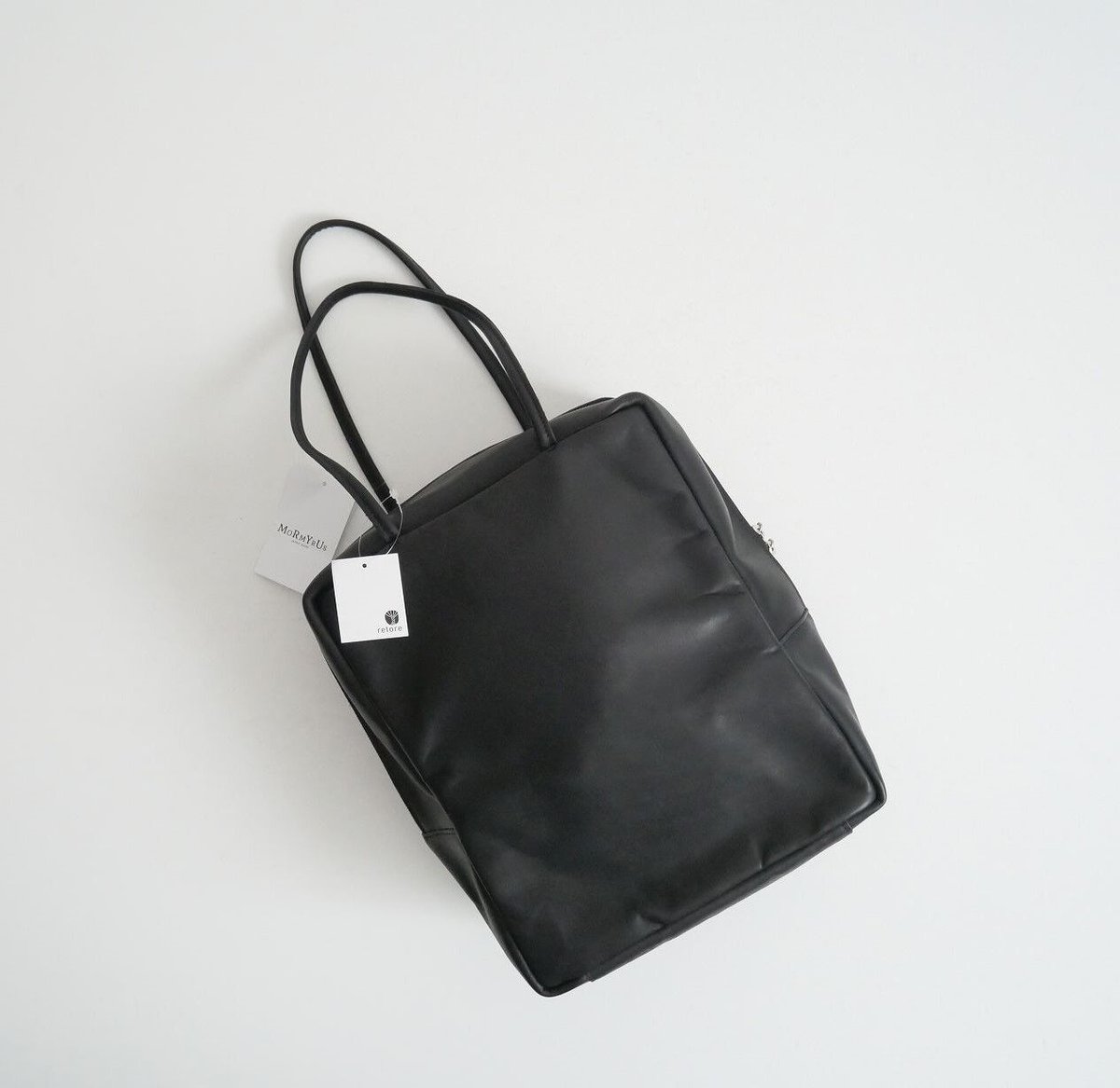 M071 MORMYRUS GLOSS LEATHER TOTE BLACK