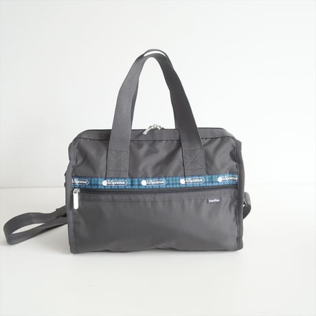 2024・人気完売品 / LeSportsac×familiar / DELUXE SM WEEKENDERファミリアサンダー / 4317 / 2504-0492