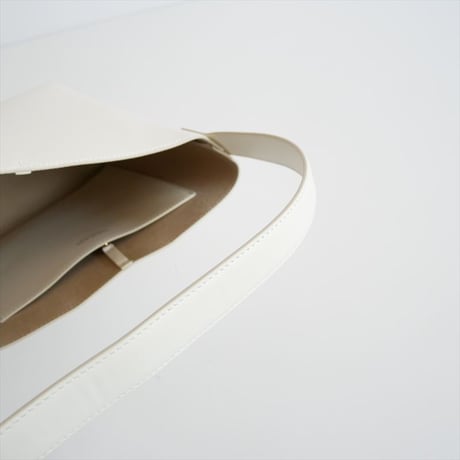 人気完売品 / 未使用 / DEUXIEME CLASSE購入品 / FRENZLAUER / MAMI MEDIUM バッグ / 24092510000830 / 2510-0433
