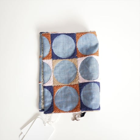 継続販売品 / 未使用 / mina perhonen / pallo book cover / pi0165 / 2511-2027
