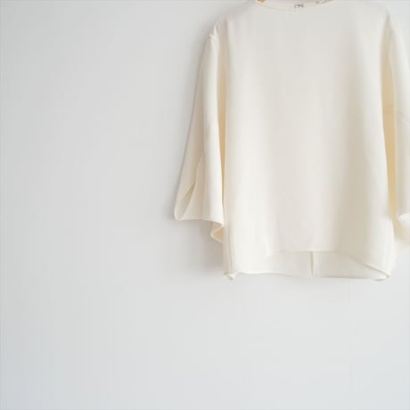 継続販売品 / 未使用 / SOEJU ライトクロスコクーンシルエットブラウス S-01-SB-049 / 2604-0116