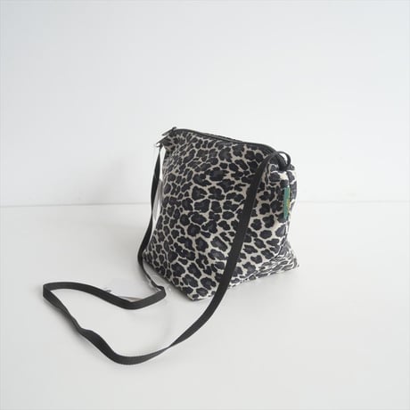 〇green label relaxing別注 / Herve Chapelier / Big Pochette パンサーブラン / 3632-343-1812 / 2510-1287