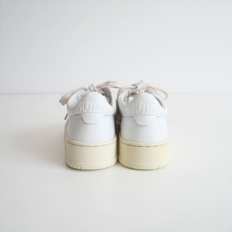 継続販売品 / AUTRY / MEDALIST LOW　スニーカー / 2504-0031