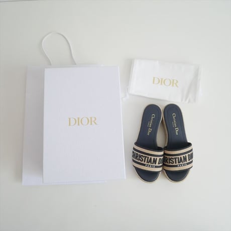 2025SS今季 / DIOR / Dway プラットフォームスライド  ラフィア & エンブロイダリー / KCO397ECJ_S24N / 2507-0770