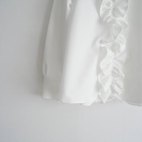 2024SS今季 / 未使用 / maison de Dolce. / フリルフレアブラウス / mdsf30734wh / 2404-0833