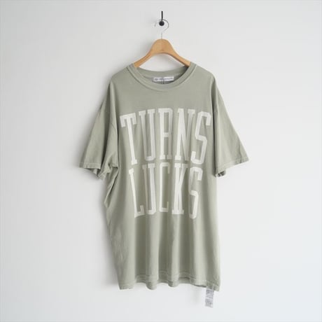 2023SS・人気完売品 / journal standard luxe / プリントT TURNS LUCKS / 23070440215010 / 2311-2008