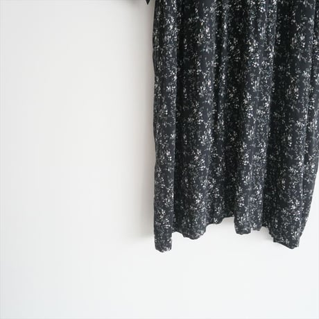 2024AW今季・人気完売品 / 未使用 / journal standard luxe / フラワー ampleプルワンピース / 24040440001030 / 2412-1016