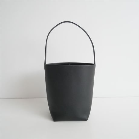 2024 / 未使用 / THE ROW / MEDIUM N/S PARK TOTE / W1313L129 / 2502-0156
