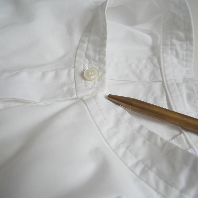 専用 デザインワークス 翁安芸 ストレッチ ブロード タックスリーブ ブラウス 翁安芸×DESIGNWORKS】ストレッチブロードタックスリーブブラウス