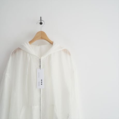継続販売品・人気完売色 / 未使用 / three dots / シャイニーシャツ ジップアップフーディ / NE7002Y / 2506-0580