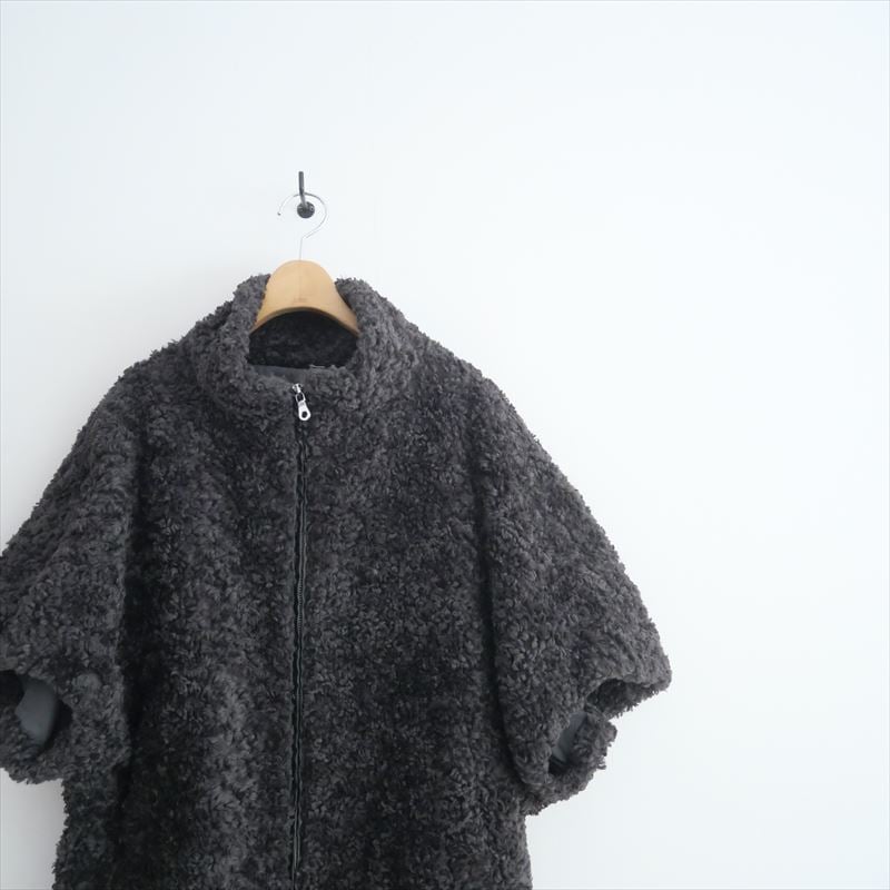 〇2024AW・人気完売品 / three dots / プードルボア ポンチョベスト / P