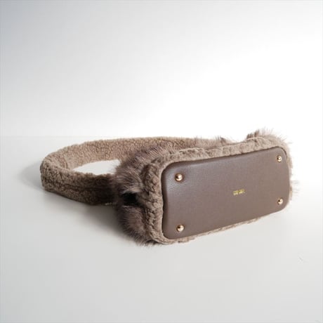 2025AW今季・人気完売品 / 未使用 / L'Appartement購入品 / GOOD GRIEF! / GCA EMB FAUX FUR PINT TOTE / 2511-1075