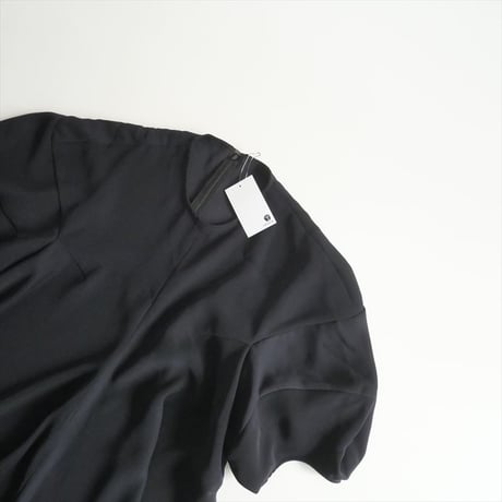 2023SS・人気完売品 / ENFOLD / DRAPE SLEEVE T-SHIRT / 300GS230-1340 / 2411-1434
