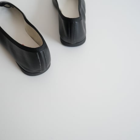 2023 / repetto / Cendrillon gomme Ballerinas - Vegan / 51232160790 / 2403-0109