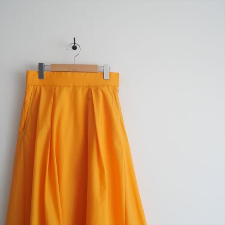 2022SS / 未使用 / L'Appartement別注カラー / HAVEL studio / N/C BACK FLARE SKIRT / 2503-0720