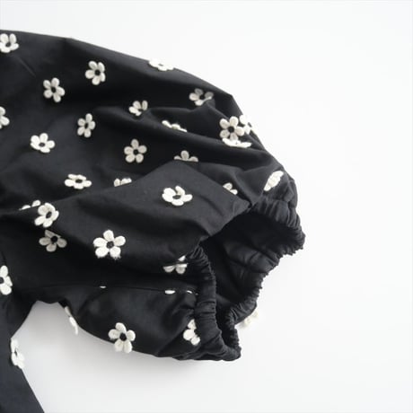 未使用 / leur logette / フラワーモチーフブラウス / 2405-1467