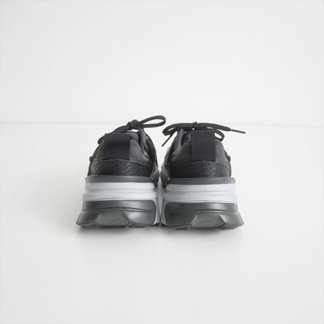 2024 / NIKE / W V2K RUN スニーカー / FD0736-005 / 2501-0651