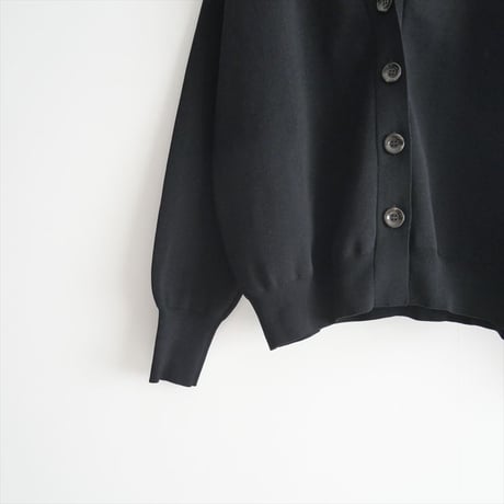 2023 / L'Appartement / Knit Vneck Cardigan / 23080560214110 / 2405-0083
