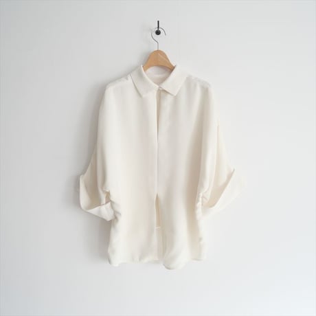2023AW / L'Appartement同型お取扱い / MARK KENLY DOMINO TAN / BAILEE 2WAY BLOUSE / 2410-1185