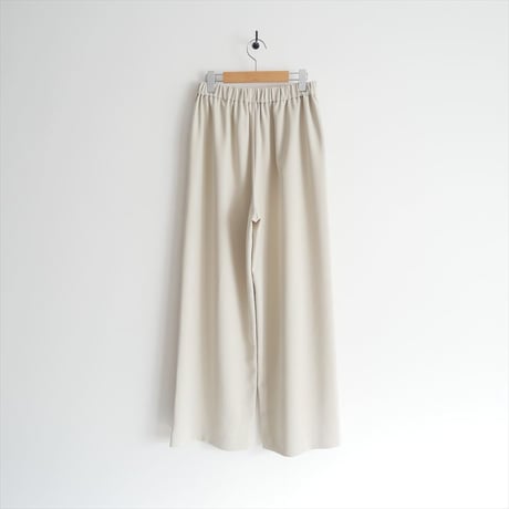 2023AW・人気完売品 / DEUXIEME CLASSE / イージーワイドパンツ / 23030500814030 / 2601-0026
