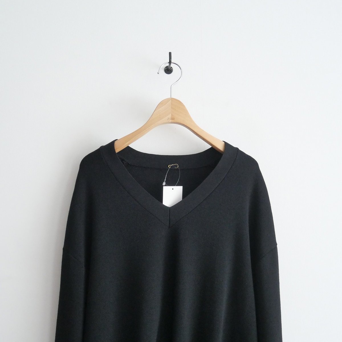 2021AW / DEUXIEME CLASSE / Heartrich Vネックプルオーバー 