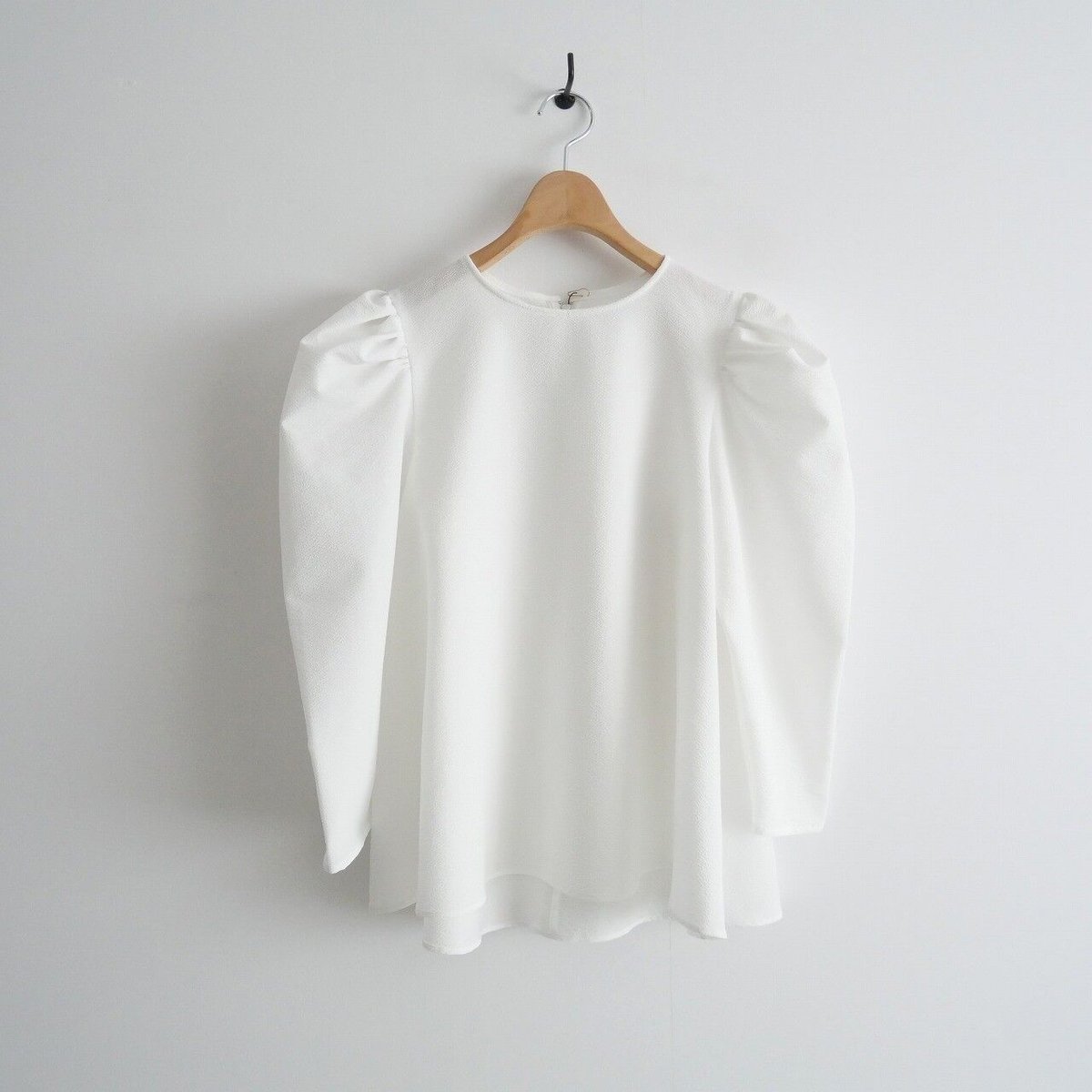 2023SS / BLUELEA / Puff sleeve blouse / 232020 