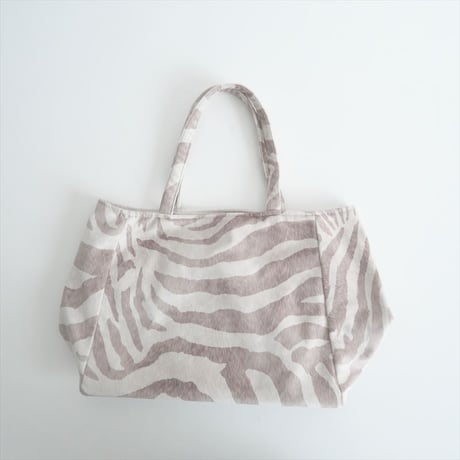 2024・人気完売品 / L'Appartement購入品 / BAZAR ATELIER SABLON / ZEBRA TOTE BAG / 24092570000610 / 2412-0456