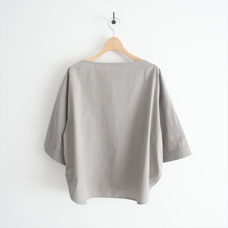 2023SS / GALERIE VIE / コンパクトコットンツイル ワイドスリーブブラウス / 23013101302 / 2406-0487