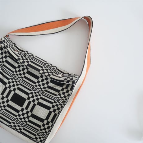 継続販売品 / JOHANNA GUILLICHSEN / PM bag3 Doris BLACK / 2412-0771