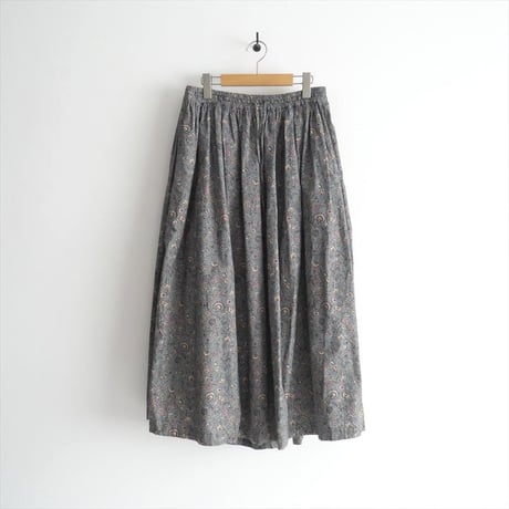 2022 / SOIL / 40'S POPLIN FLOWER PRINT GATHERED SKIRT / 2405-0927