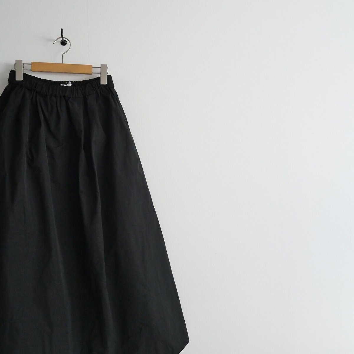 2022 / L'Appartement / Grosgrain Volume Skirt /