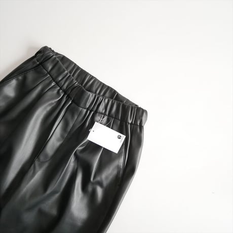 2022AW / upper hights / Rebecca フェイクレザーパンツ / 20JD00302 / 2501-0298