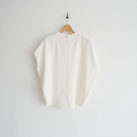 継続販売品 / SOEJU / スタンドカラーコクーンブラウス / S-01-SB-063 / 2602-0355