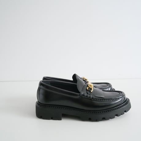 2023 / CELINE / トリオンフチェーン付き CELINE マーガレット ローファー / 2402-2069