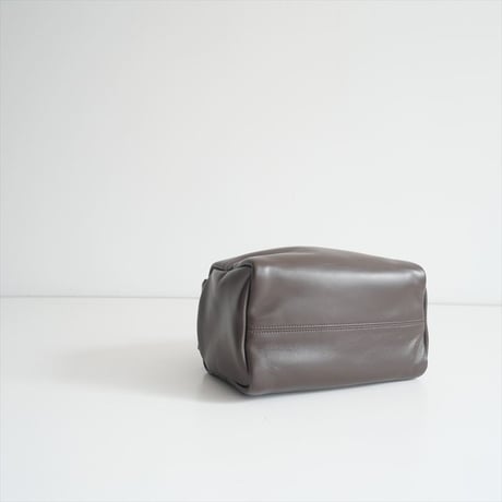 2024AW / Plage同型お取扱い / Bucket Baggage / PUFF CUBE MEDIUM バッグ / 2506-2006