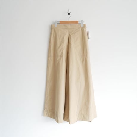 2022 / 未使用 / LOISIR / 綿シルクタイプライターBOXタックワイドパンツ / B0123LFP615 / 2512-0455