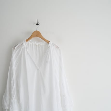 2022 / DEUXIEME CLASSE / Feminine ブラウス / 22051500703010 / 2309-0933