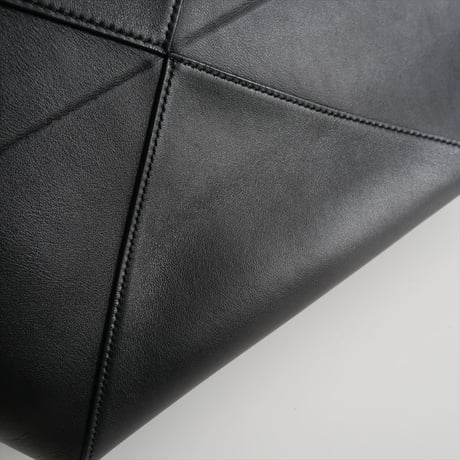 2023 継続販売品 / LOEWE / パズルフォルド トート ミディアム（シャイニーカーフ） / 2403-0687
